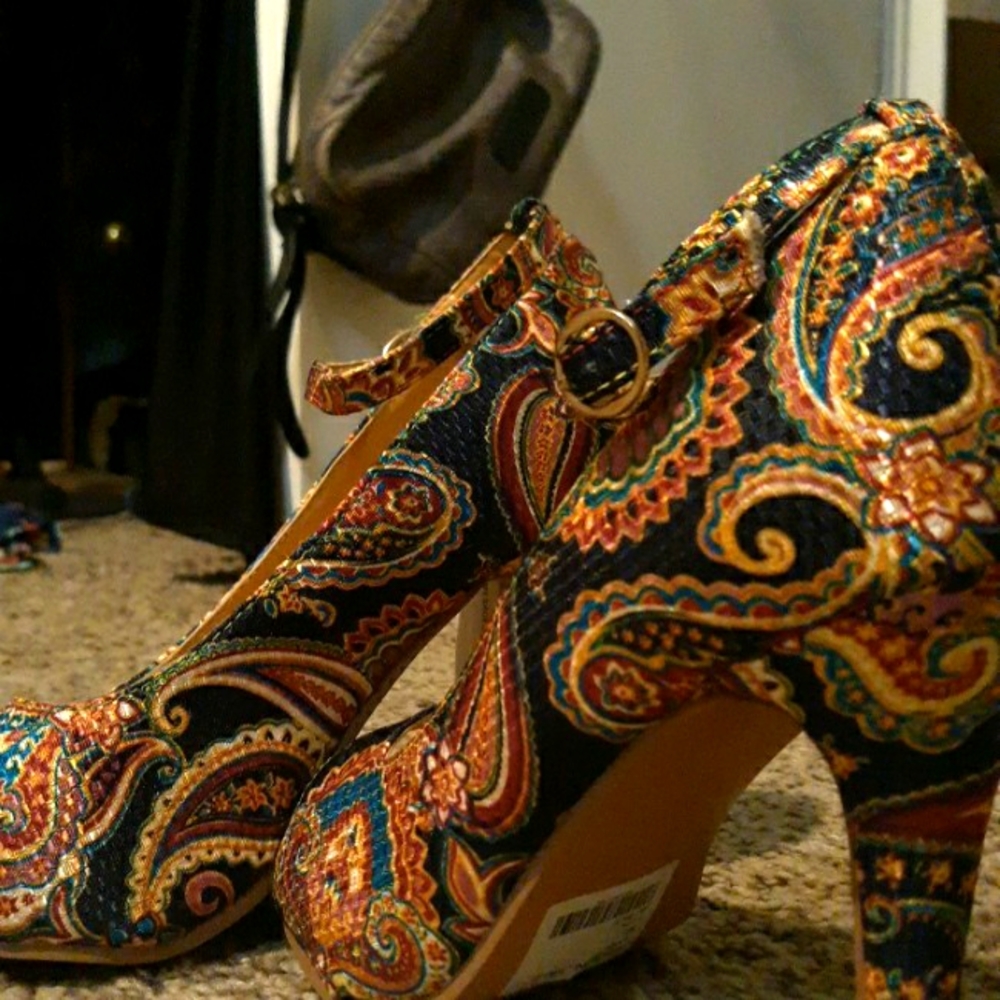 NWT Women's open toe heels